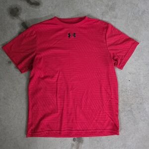 Under Armour Red Short Sleeve Tee